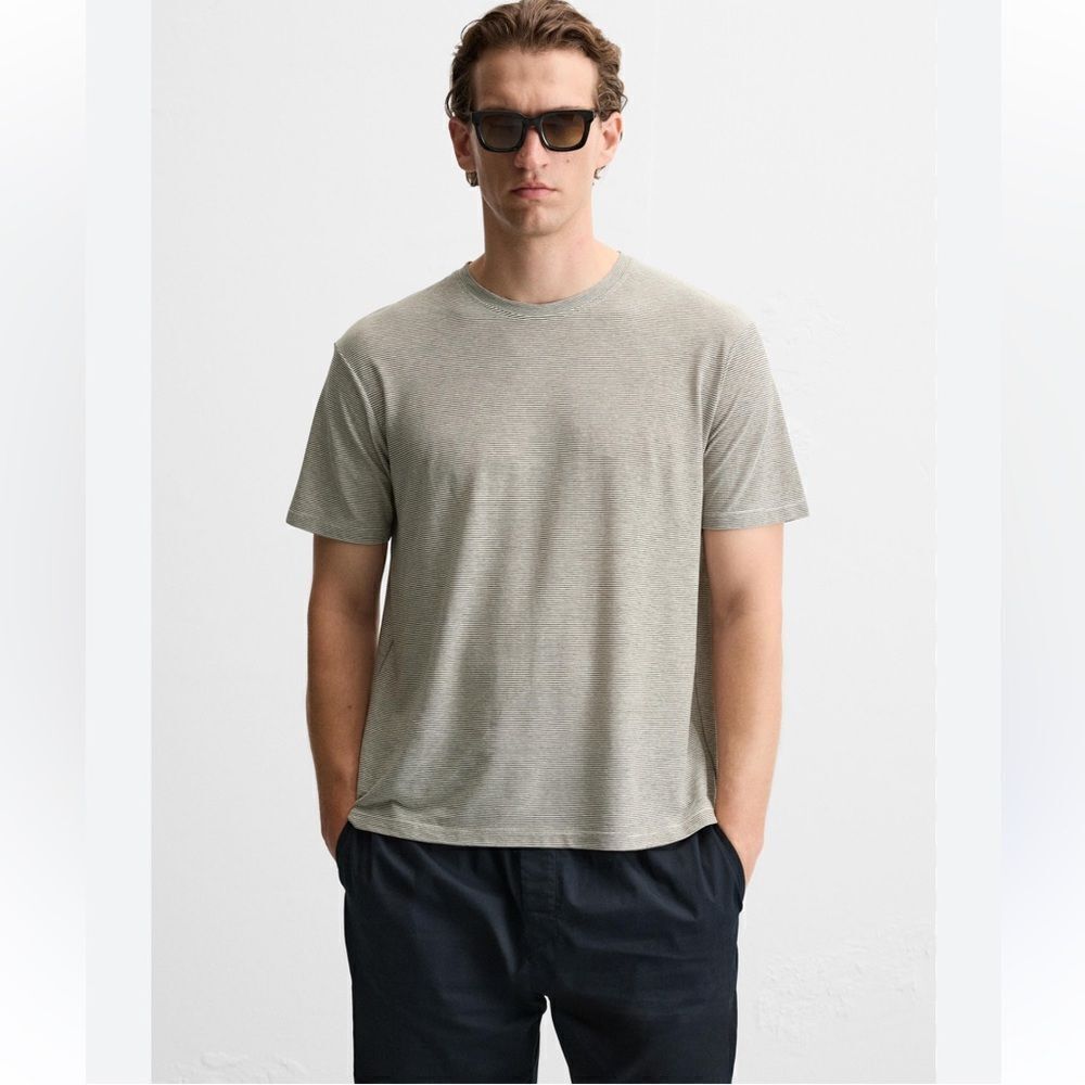 Zara Grey Textured Tee Shirt Men’s Small